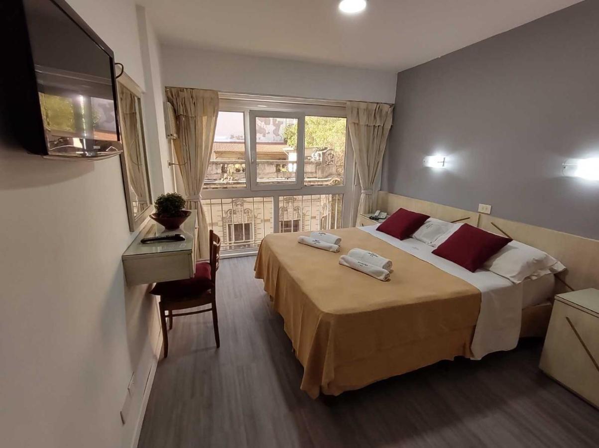 Adm Ayamitre Hotel Buenos Aires Zewnętrze zdjęcie
