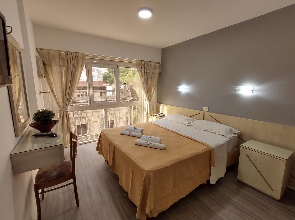 Adm Ayamitre Hotel Buenos Aires Zewnętrze zdjęcie