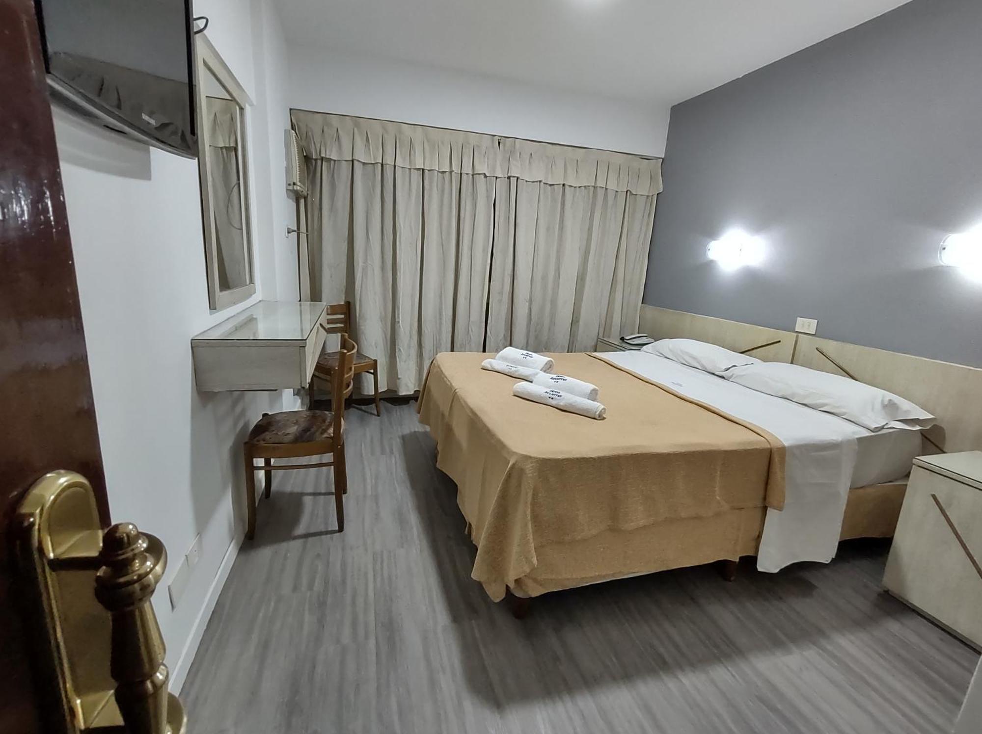 Adm Ayamitre Hotel Buenos Aires Zewnętrze zdjęcie